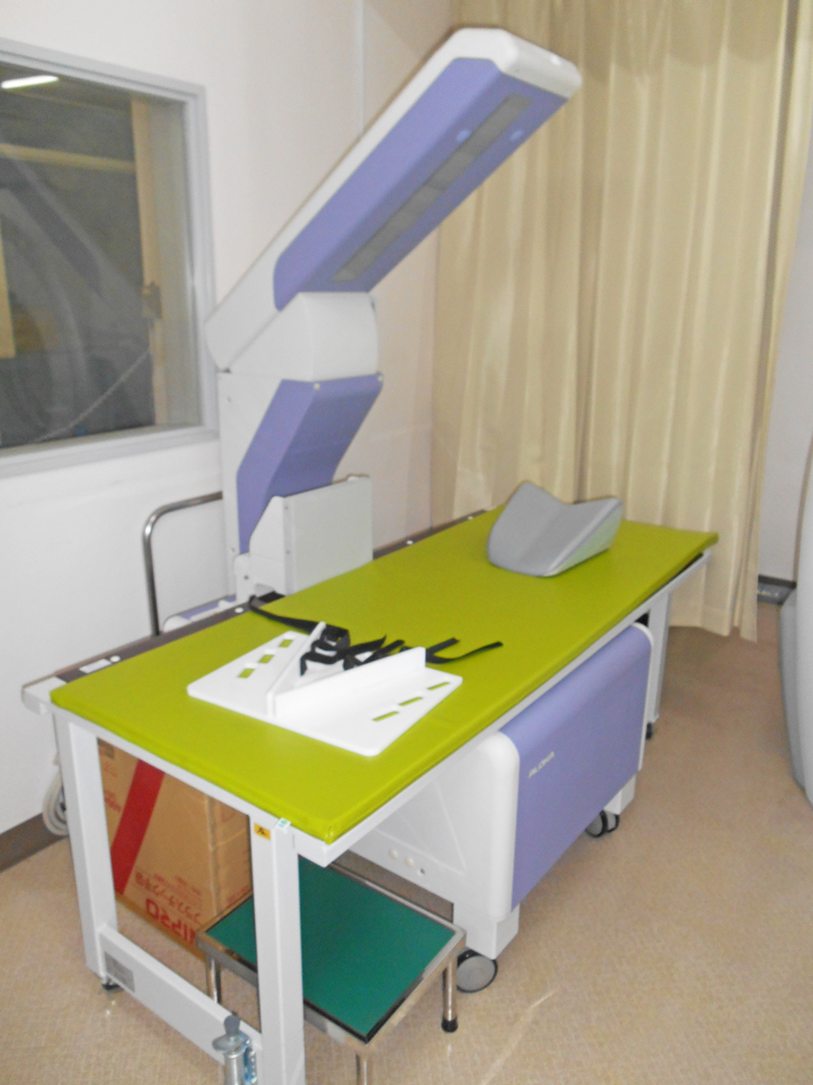 牧港クリニック「集学的痛み治療センター」骨密度測定装置